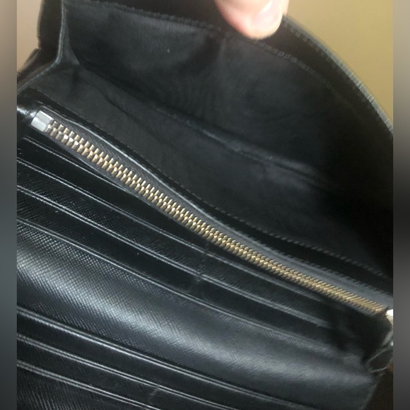 Prada Saffiano leather snap wallet with box - Picture 13 of 15